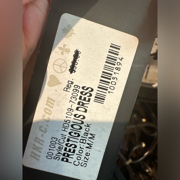 Woman’s dress - Picture 6 of 11